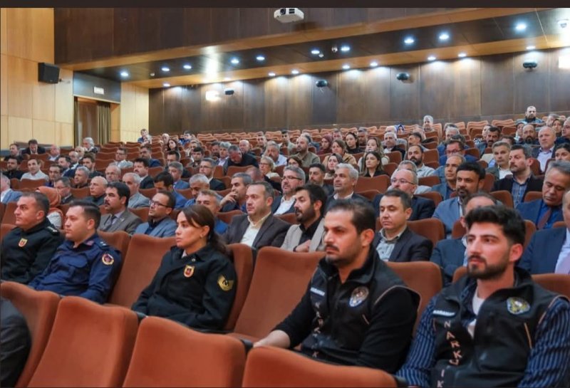 KARAMAN VALİSİ HAYRETTİN ÇİÇEK BAŞKANLIĞINDA OKUL GÜVENLİĞİ TOPLANTISI YAPILDI. - Görsel 1