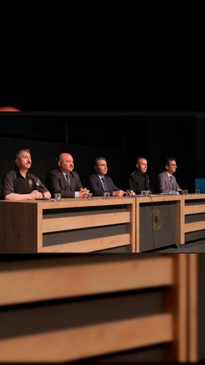 KARAMAN VALİSİ HAYRETTİN ÇİÇEK BAŞKANLIĞINDA OKUL GÜVENLİĞİ TOPLANTISI YAPILDI.