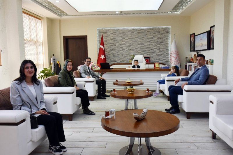 Karaman'da Minik Müdürler 23 Nisan'da Makam Devraldı - Görsel 1