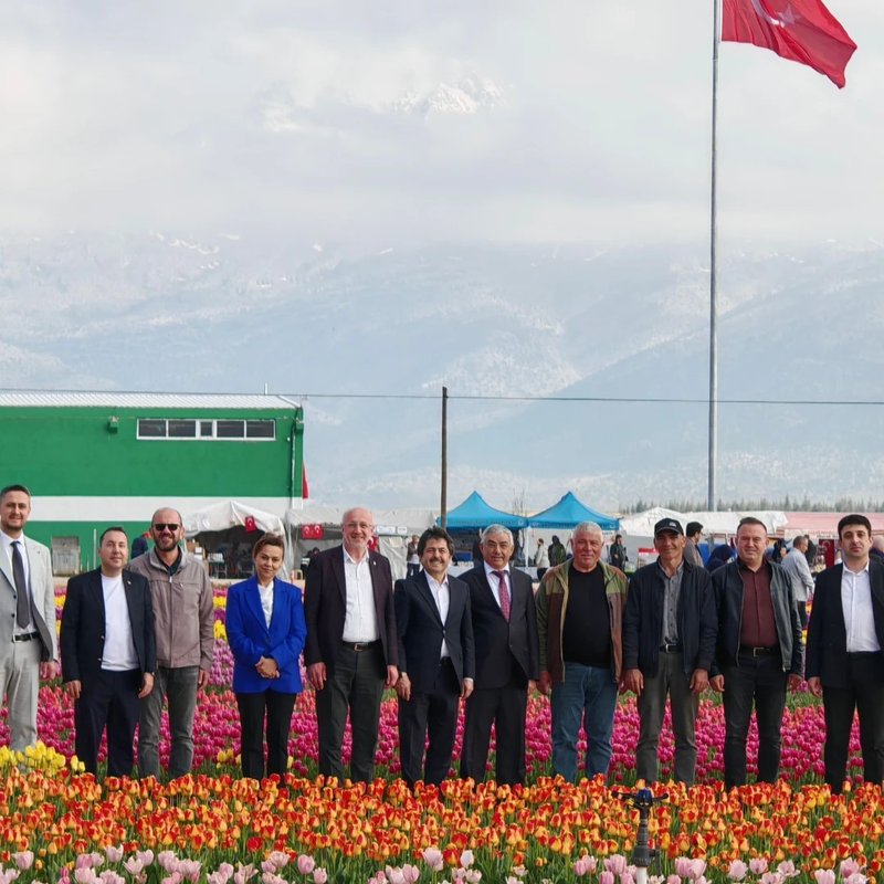 Osman Sağlam: Karaman'da Baharın Renkleri ve Emeğin Bereketini Atlas Lale Bahçesi'nde Gördük - Görsel 2
