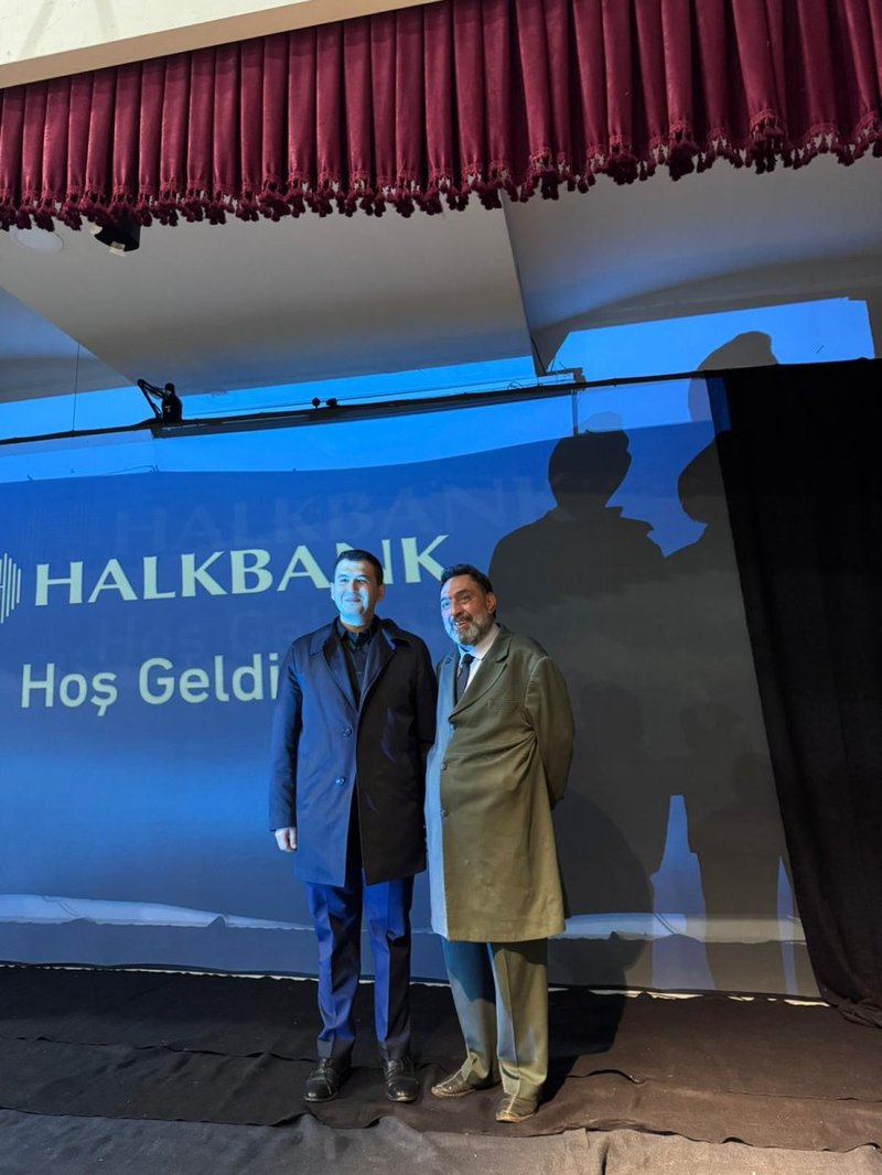 Ermenek'te 'Firavunla Yüzyüze' Tiyatrosu Duygusal Anlar Yaşattı - Görsel 2