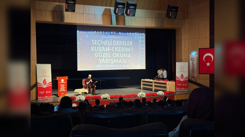 Karaman'da Öğrenciler Kur'an-ı Kerim'i Güzel Okuma Yarışmasında Buluştu