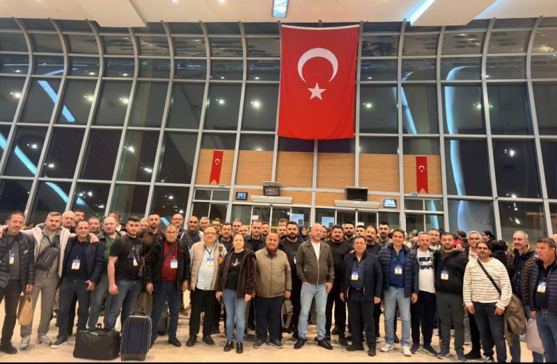 Karaman Heyeti Hollanda'da Hokaf'ın 30. Yıl Kutlamaları Gecesine Katılıyor