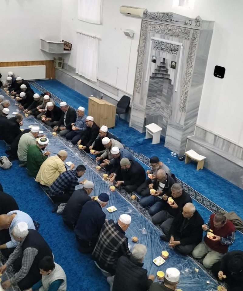 Karaman'da Ailece Sabah Namazında Buluşma Etkinliği