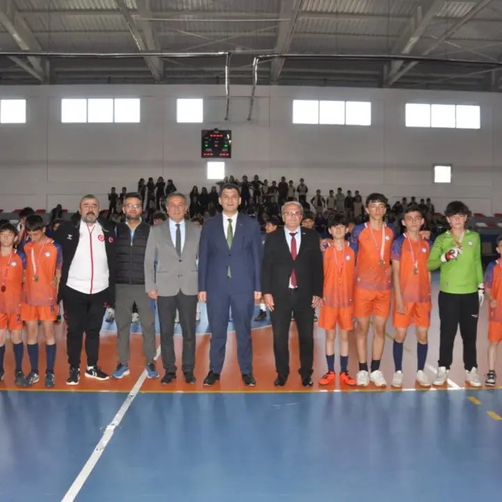 Ermenek Ortaokulları Futsal Turnuvası Finali Nefes Kesti - Görsel 1