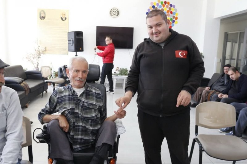 Karaman'da Engelliler Haftası'nda Yaşlılar ve Özel Gereksinimli Bireyler Buluştu - Görsel 1