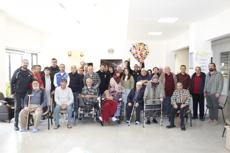 Karaman'da Engelliler Haftası'nda Yaşlılar ve Özel Gereksinimli Bireyler Buluştu - Görsel 3