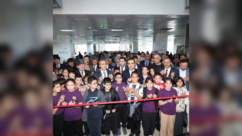 Karaman Valisi Çiçek, 6. Kitap Günleri'nin Açılışını Yaptı