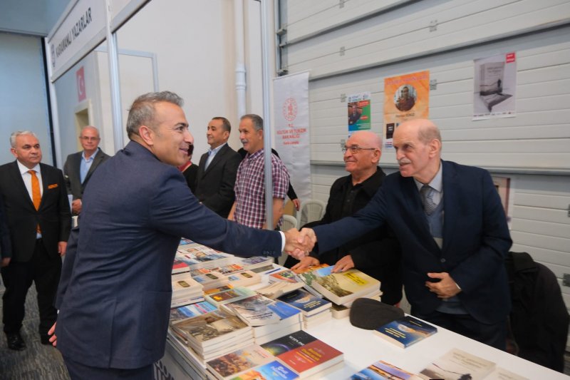 Karaman Valisi Çiçek, 6. Kitap Günleri'nin Açılışını Yaptı - Görsel 5