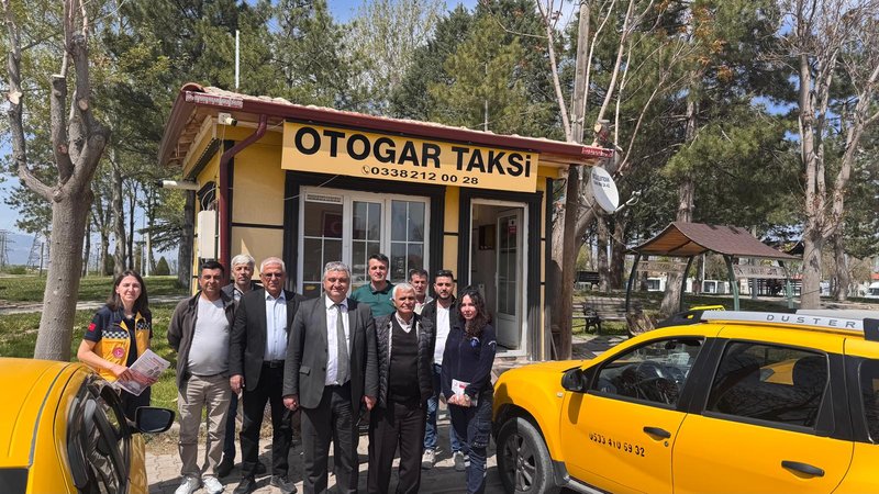 Karaman'da 'Fermuar Sistemi' ile Ambulanslara Yol Verilmesi İçin Farkındalık Çalışmaları - Görsel 4