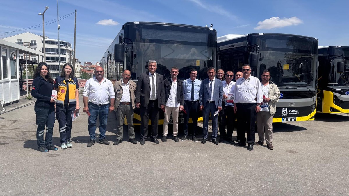 Karaman'da 'Fermuar Sistemi' ile Ambulanslara Yol Verilmesi İçin Farkındalık Çalışmaları