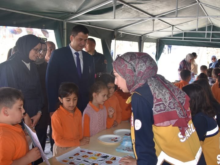 Ermenek'te Çocuklara Sağlıklı Yaşam ve Hijyen Eğitimi Verildi - Görsel 3