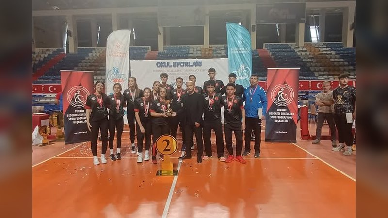 Karaman'dan Oturarak Voleybol'da Türkiye Derecesi: Hakkı Teke Spor Lisesi Türkiye İkincisi
