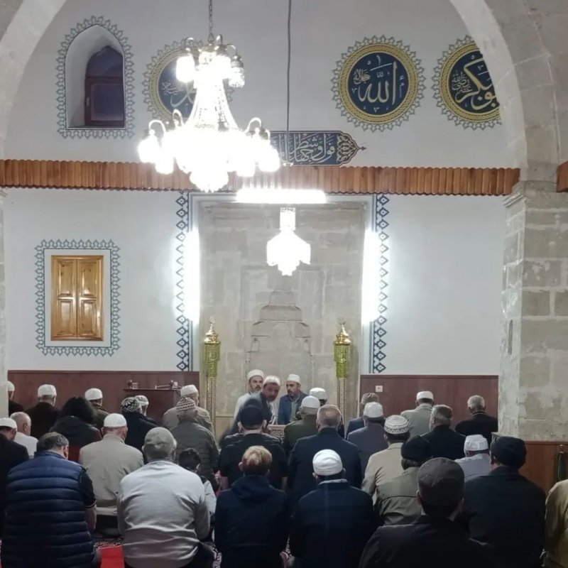 Karaman'da Siyahser Camii'nde Sabah Namazı Buluşması - Görsel 1