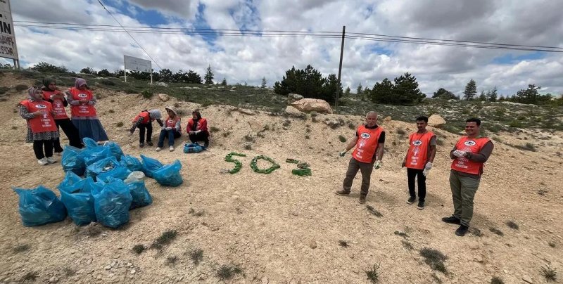 TEMA Vakfı Karaman'da Çevre Temizliği Etkinliği Düzenledi: 503 Şişe ve Torbalarca Atık Toplandı - Görsel 4