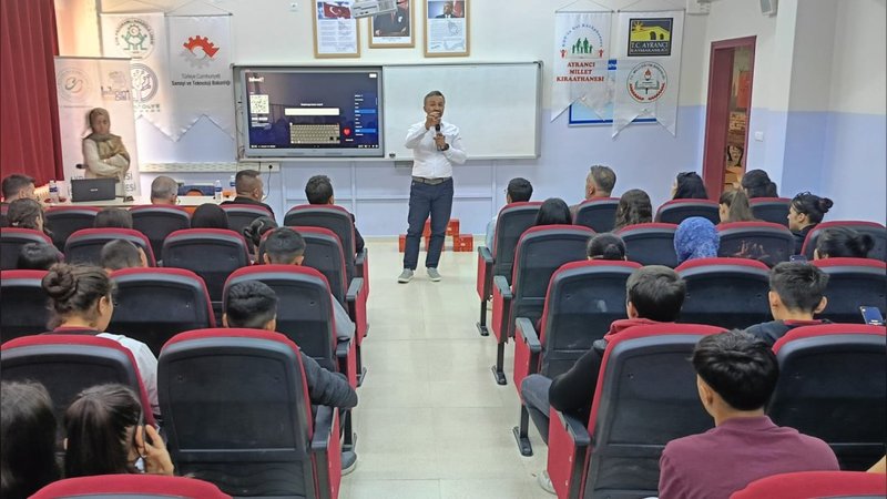 Karaman'da 'Marifetli Gençlik' Projesiyle Öğrenciler İş Dünyasıyla Buluştu - Görsel 1