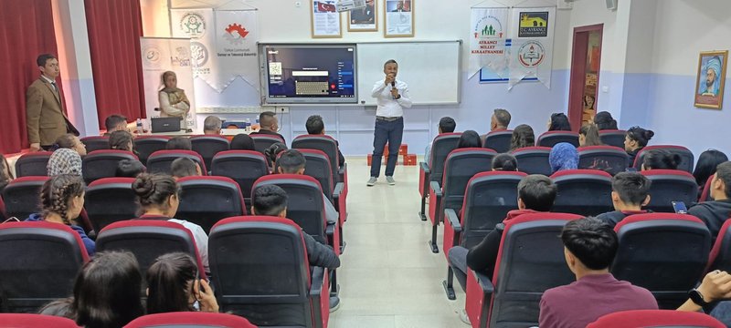 Karaman'da 'Marifetli Gençlik' Projesiyle Öğrenciler İş Dünyasıyla Buluştu - Görsel 2