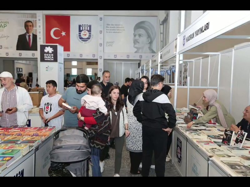 Karaman Kitap Günleri Okurlarla Buluşmaya Devam Ediyor - Görsel 2