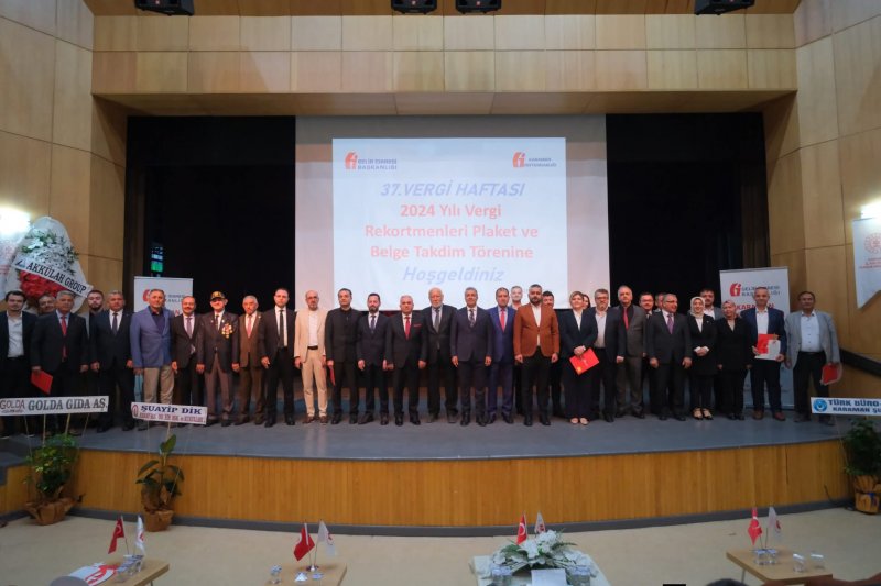 Karaman Valisi Çiçek'ten Vergi Rekortmenlerine Teşekkür - Görsel 1
