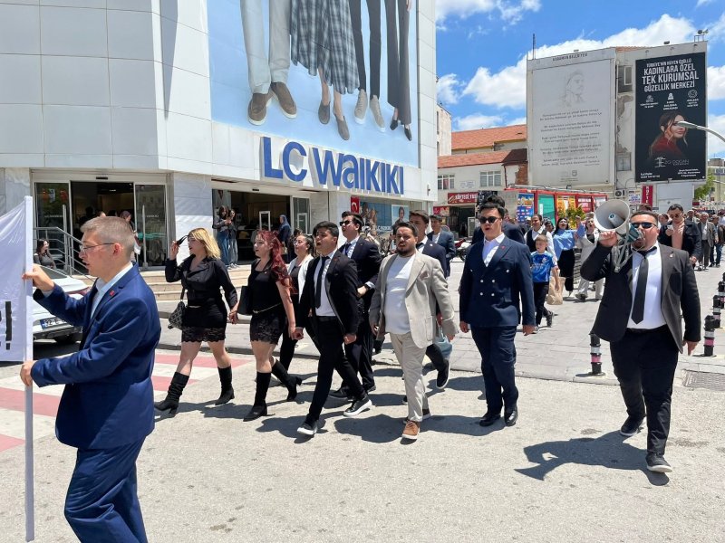 CHP Karaman İl Başkanlığı'ndan 19 Mayıs Coşkusu - Görsel 6