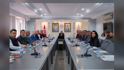 Karaman'da Hayvanları Koruma Kurulu Toplantısı: Sahipsiz Hayvanlara Yönelik Tedbirler Değerlendirildi
