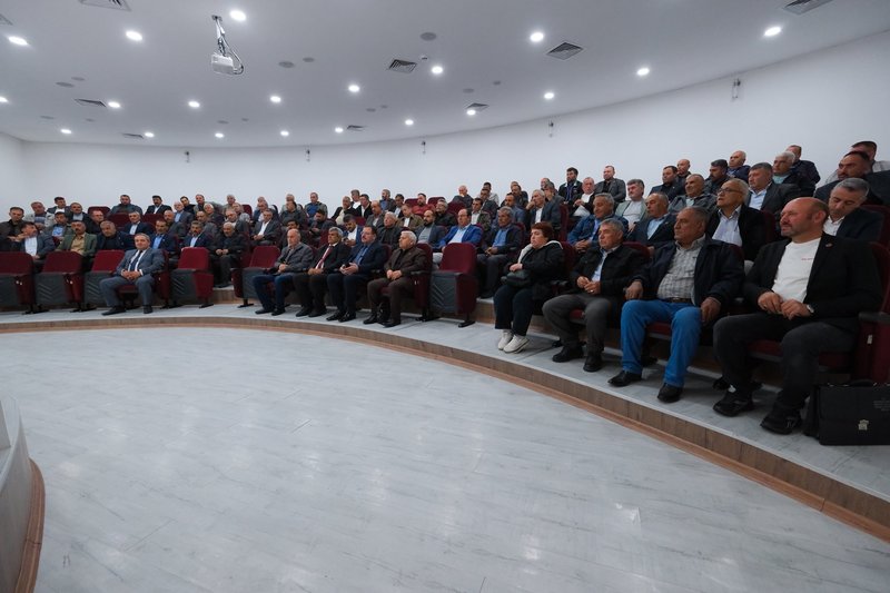 Karaman Valisi Çiçek'ten KÖYDES Yatırımları ve Muhtarlarla Seçim Değerlendirmesi - Görsel 2