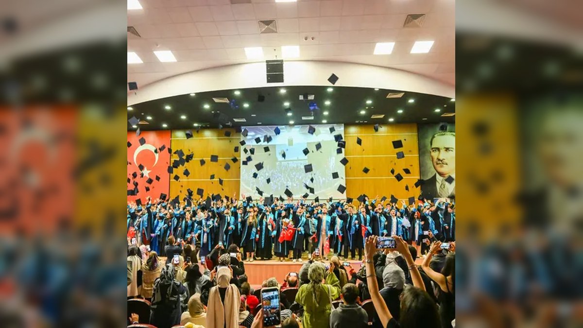 KMÜ Teknik Bilimler MYO'dan Mezun Olan Öğrenciler Yeni Hayatlarına Adım Attı