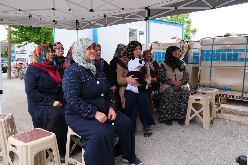 Vali Çiçek Köy Ziyaretlerinde Vatandaşlarla Buluştu, Talepleri Dinledi - Görsel 2