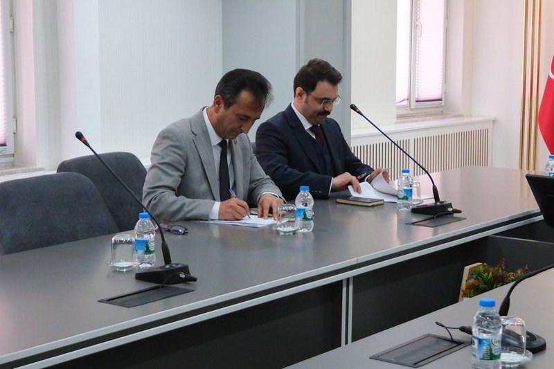 Karaman Valisi Çiçek, Halk Günü'nde Vatandaşlarla Buluştu - Görsel 3