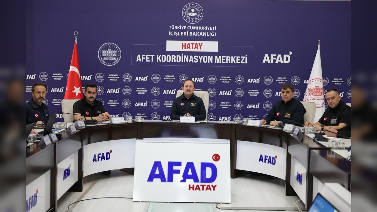 Hatay'da Sel Felaketi Sonrası AFAD Değerlendirme Toplantısı: 5 Can Kaybı, 17 Yaralı