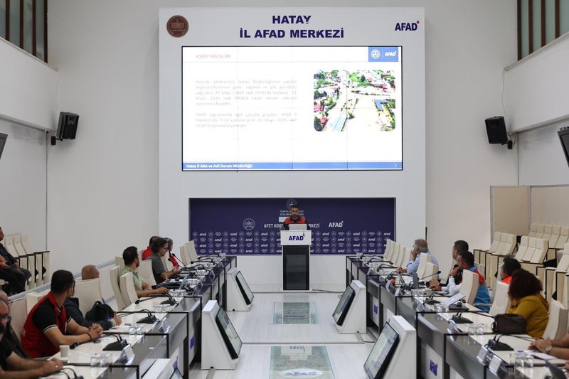 Hatay'da Sel Felaketi Sonrası AFAD Değerlendirme Toplantısı: 5 Can Kaybı, 17 Yaralı - Görsel 3