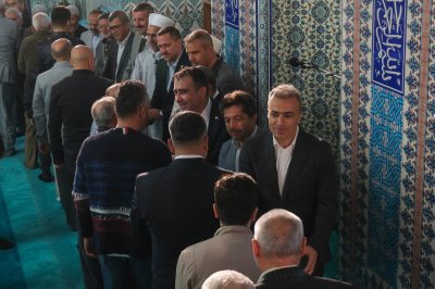 Karaman'da Protokol ve Vatandaşlar Bayram Namazında Buluştu