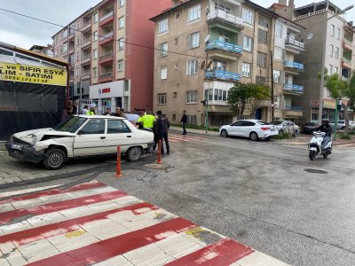 Karaman'da Üç Araçlı Trafik Kazası