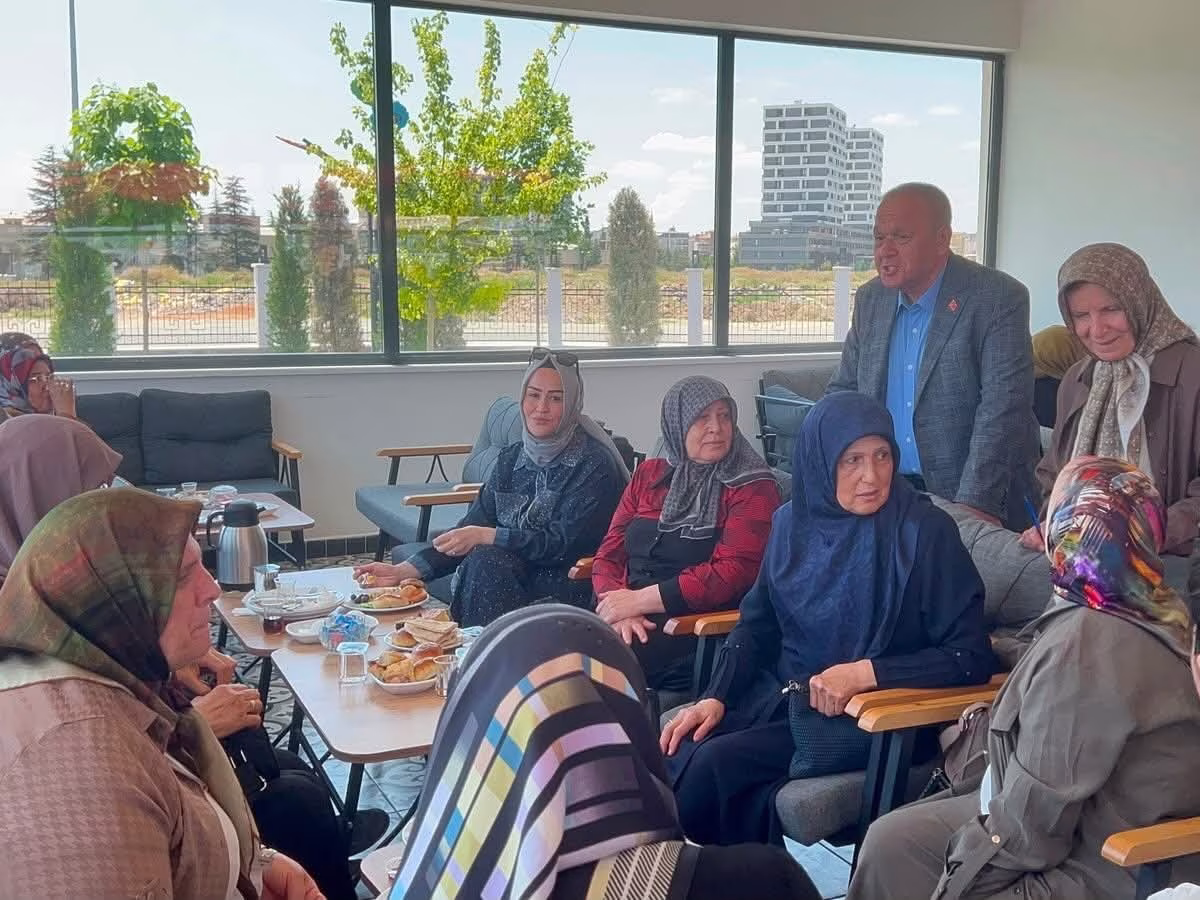 Karaman'da Öğrenciler Yararına Dayanışma Kahvaltısı Düzenlendi