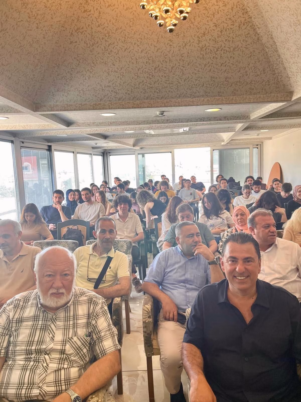 İKEV'de Karamanlı Bursiyer Öğrenciler Mezuniyet Toplantısı ve Ahde Vefa Rüzgarı