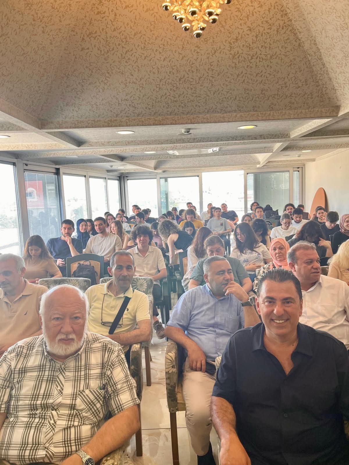 İKEV'de Karamanlı Bursiyer Öğrenciler  Mezuniyet Toplantısı ve Ahde Vefa Rüzgarı