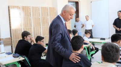 Karaman İl Millî Eğitim Müdürü Kılınç'tan Okul Ziyareti ve Öğrencilere Destek