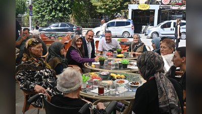 Karaman'da Huzurevi Sakinleri Aktekke Çay Bahçesi'nde Buluştu