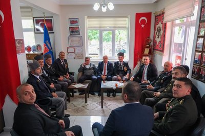 Karaman Valisi Çiçek'ten Gaziler Gününde Anlamlı Ziyaret