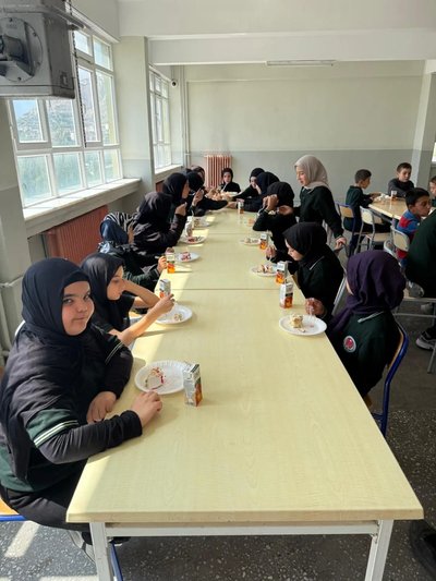Ermenek İmam Hatip Ortaokulu'nda 5. Sınıflara 'Hoş Geldin' Etkinliği Düzenlendi