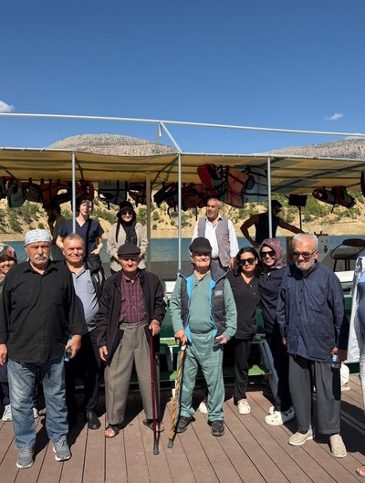 Karaman'da Huzurevi Sakinleri Turkuaz Gölü'nde Tekne Turuyla Moral Buldu