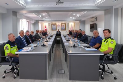 Karaman Valiliği'nden Trafik Güvenliği Çağrısı: Vali'den Sürücülere Önemli Uyarılar