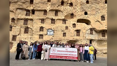 Karaman GSB'den Yeni Yurt Öğrencilerine Şehir Tanıtım Gezisi