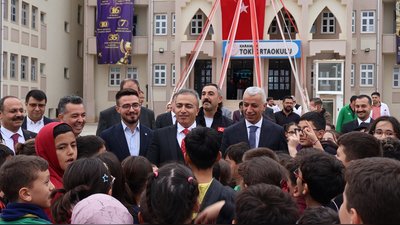 Karaman TOKİ Ortaokulu'nda Yeni E-Spor ve El Becerileri Atölyeleri Hizmete Açıldı