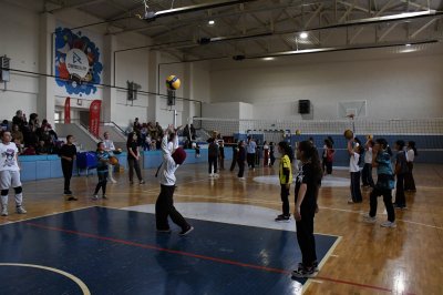 Karaman'da Ücretsiz Voleybol Kursu Seçmeleri Tamamlandı