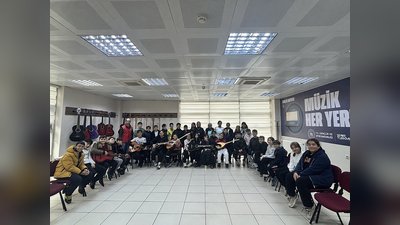Karaman Gençlik Merkezi'nden TOKİ Ortaokulu'na Müzik Atölyesi