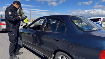 Karaman'da Asayiş Operasyonları: 18 Aranan Şahıs Yakalandı