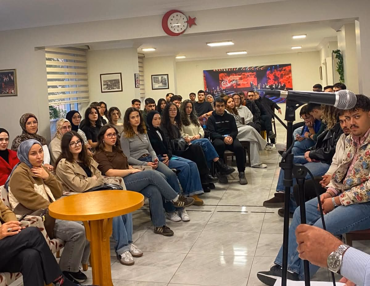 KAREV'den Ankara'daki Öğrencilere Tanışma Yemeği