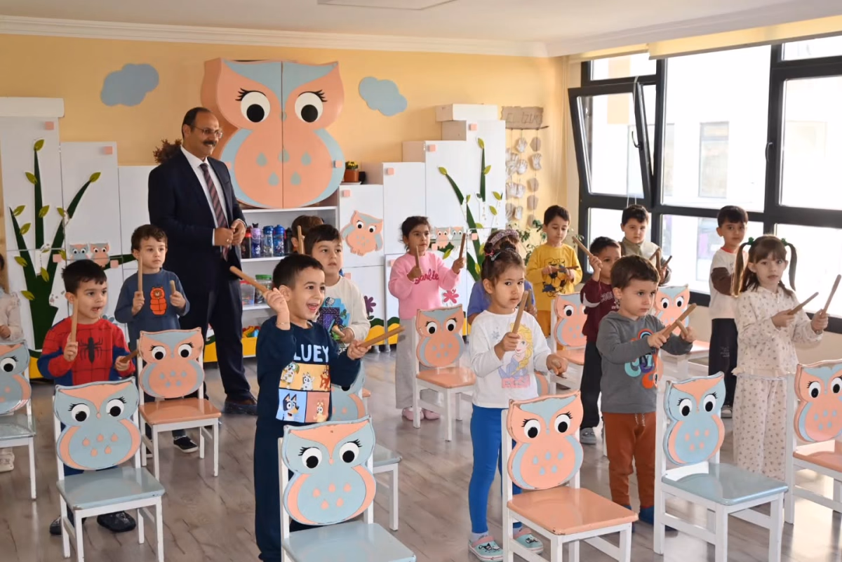 Minik Yüreklerle Sevgi Dolu Buluşma