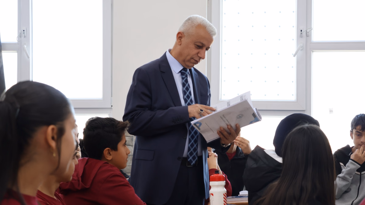 Müdür Kılınç Şehit Ahmet Sarı Ortaokulu'nda